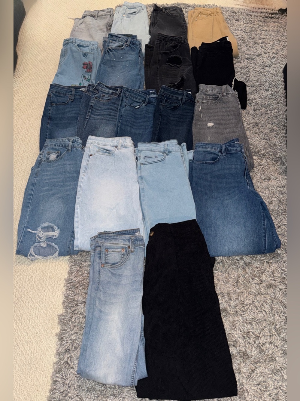 Women’s Black and Blue Jeans Bundle, Sizes 6, 8, and 10